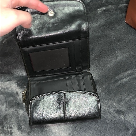 purse and wallets - Picture 6 of 8